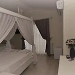 Alacati Eldoris Hotel לינה וארוחת בוקר 2*