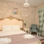 Alacati Eldoris Hotel אלאקאטי