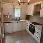 Alacati Eldoris Hotel לינה וארוחת בוקר אלאקאטי