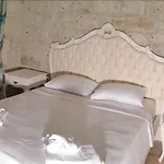 Alacati Eldoris Hotel לינה וארוחת בוקר אלאקאטי