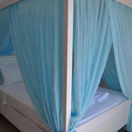 Eldoris Bed & Breakfast 2*