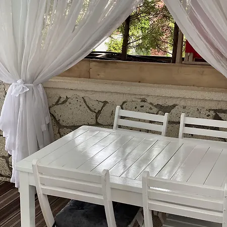 Eldoris Bed & Breakfast