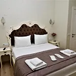 Alacati Eldoris Hotel 2*