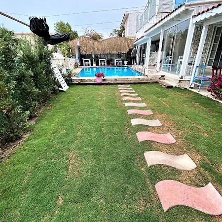 Bed & Breakfast Eldoris Butik Alacati
