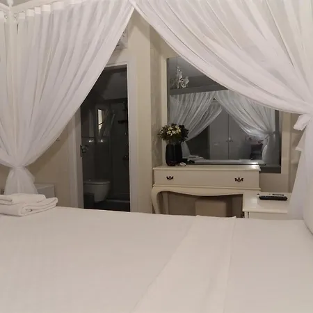 Eldoris Butik Alojamento de Acomodação e Pequeno-almoço Alacati